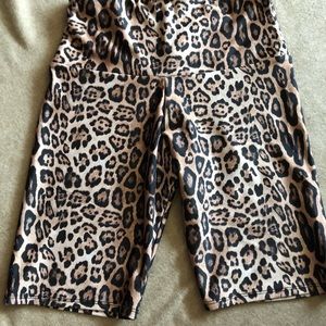 Onzie high rise biker short leopard